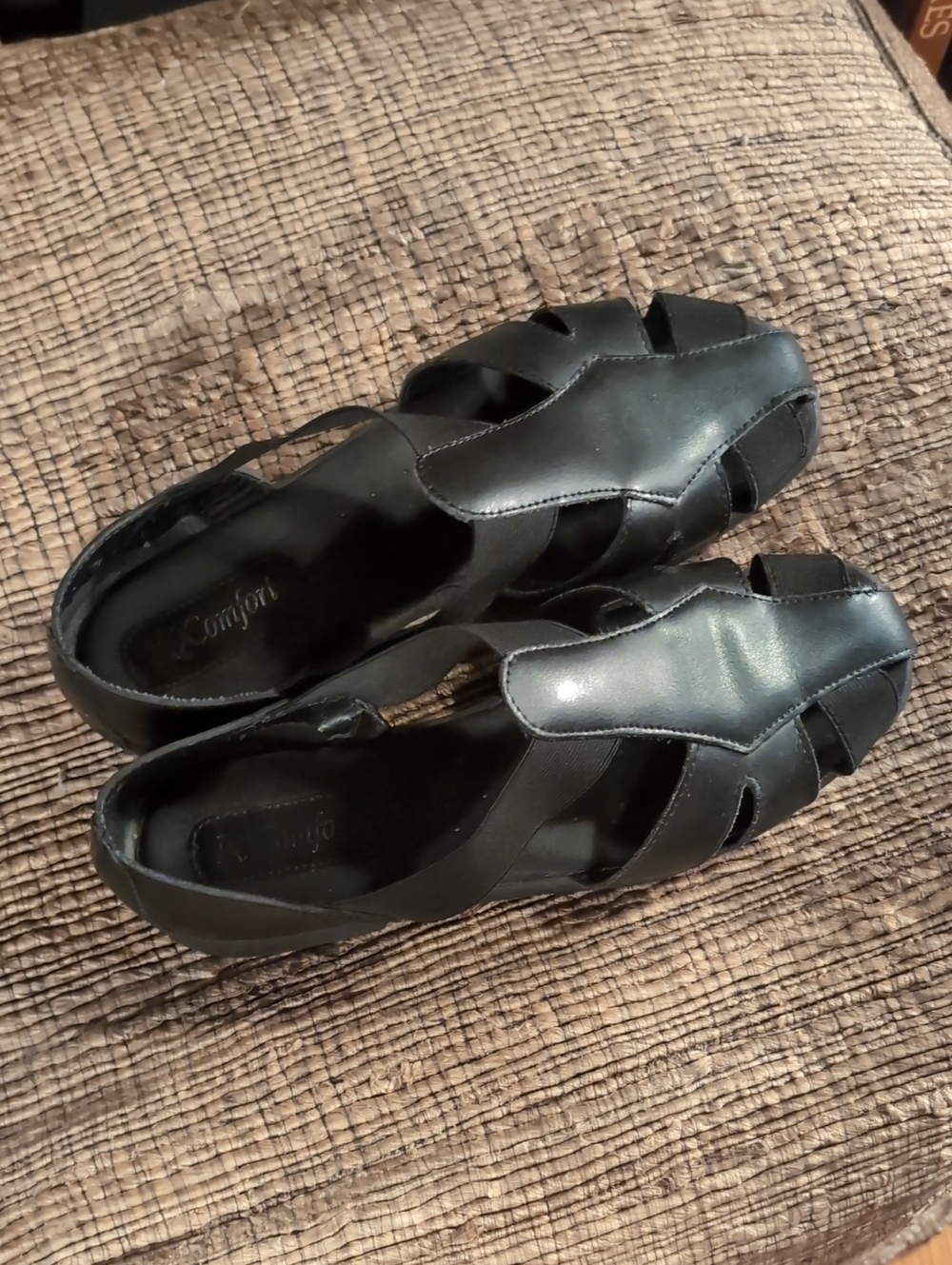 Black I 🖤 Comfort Sandals